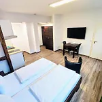 Boardinghouse - Stadtvilla Budget