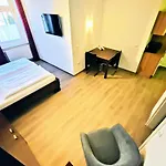 Boardinghouse - Stadtvilla Budget アパート *
