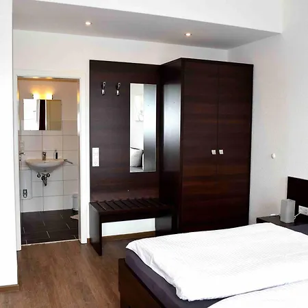 Boardinghouse - Stadtvilla Budget Apartman Schweinfurt