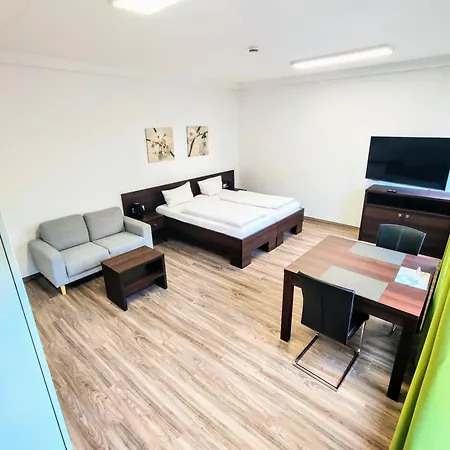 Apartman Boardinghouse - Stadtvilla Budget