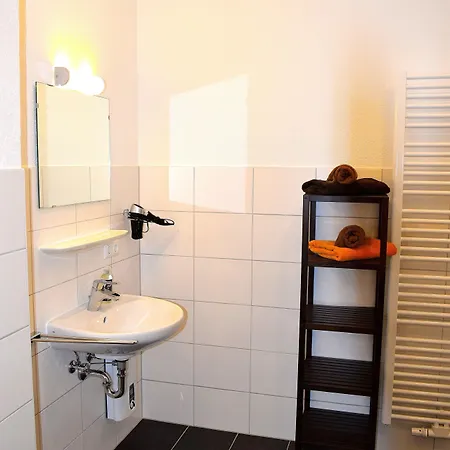 Boardinghouse - Stadtvilla Budget Apartman *