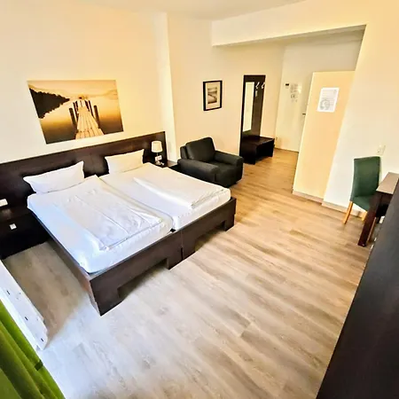 Apartman Boardinghouse - Stadtvilla Budget