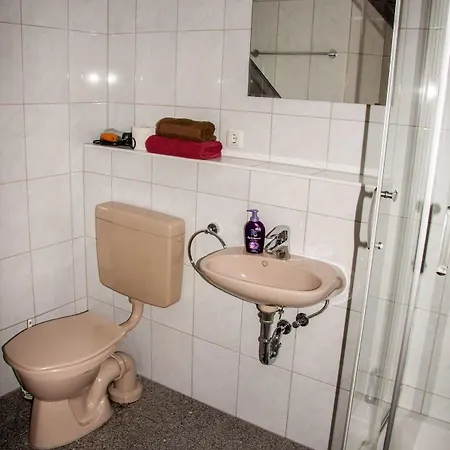Boardinghouse - Stadtvilla Budget Apartman Schweinfurt