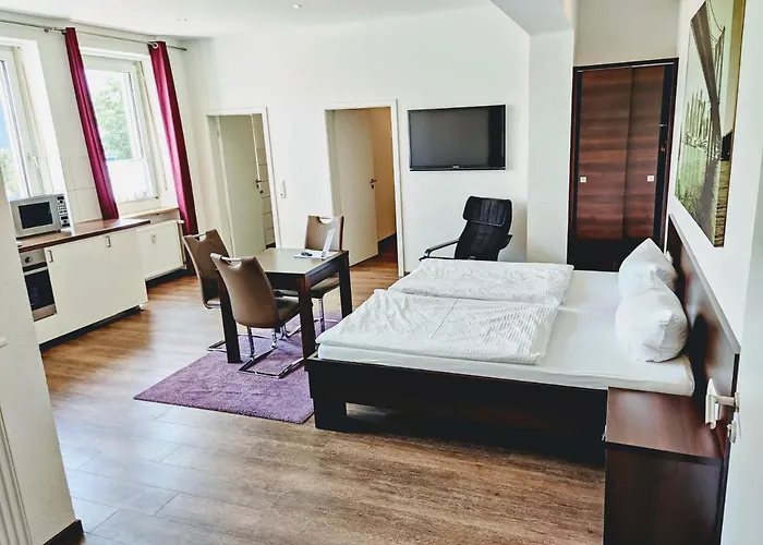Daire Boardinghouse - Stadtvilla Budget