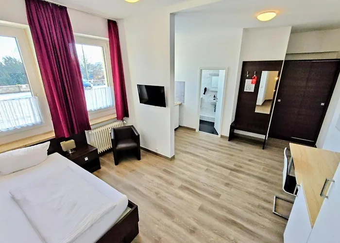 Boardinghouse - Stadtvilla Budget