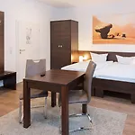 Boardinghouse - Stadtvilla Budget Lägenhet