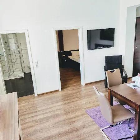 Boardinghouse - Stadtvilla Budget *