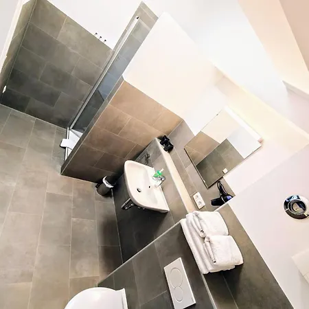 Boardinghouse - Stadtvilla Budget *