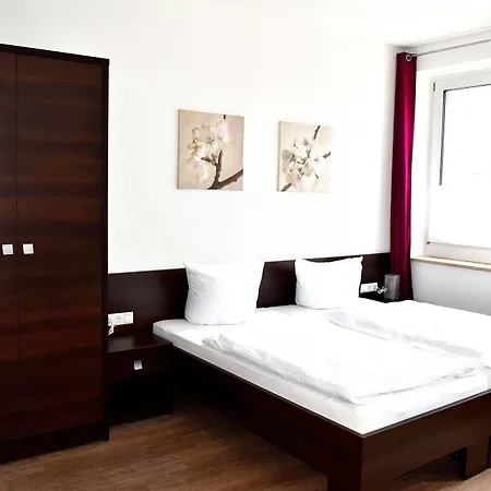 Apartment Boardinghouse - Stadtvilla Budget